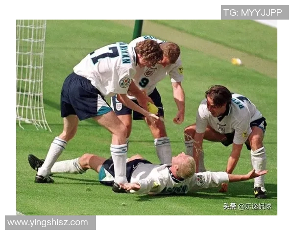 激情时刻足球巨星进球后的经典庆祝动作大集合 激情时刻足球巨星进球后的经典庆祝动作大集合