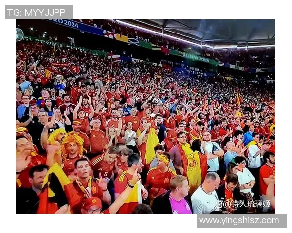 足球球星无缝剪辑带你感受赛场激情与极致瞬间 足球球星无缝剪辑带你感受赛场激情与极致瞬间